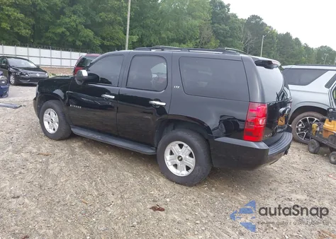 2008 Chevrolet Tahoe C1500 из США, поврежденный, VIN 1GNFC13058R255986